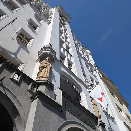 Farského Kolej 3*